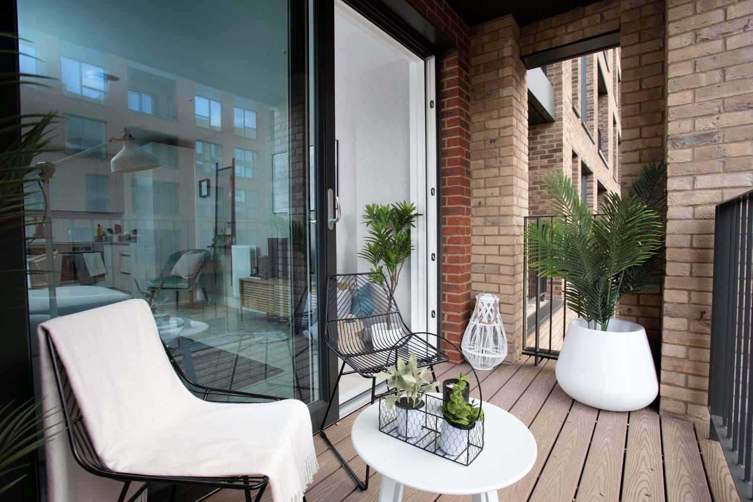 Colindale Gardens | Show apartment Balcony